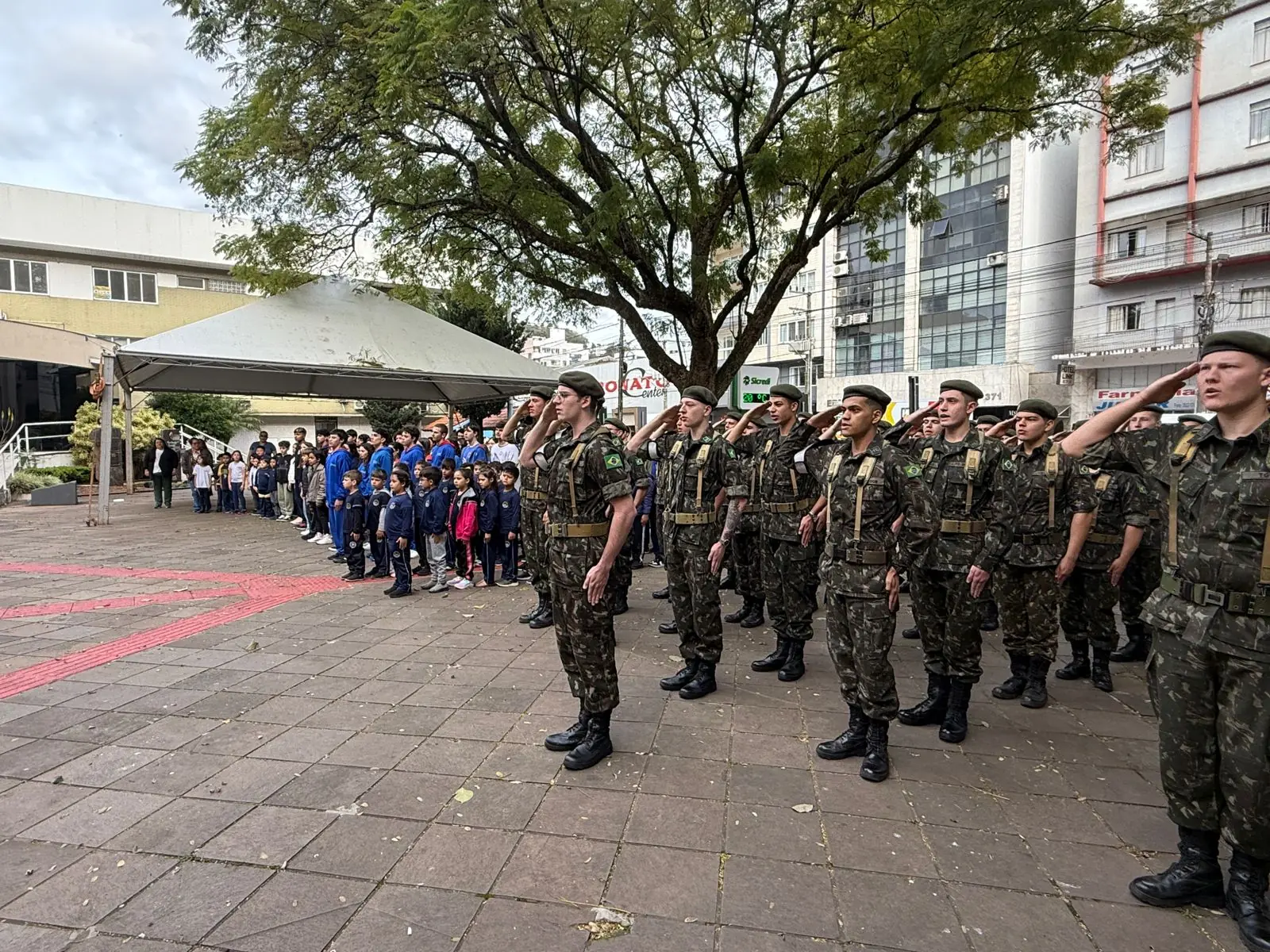 Semana da Pátria em Joaçaba terá atos cívicos diários e desfile com participação recorde de 53 instituições