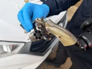 Homem atira contra a cabeça de mulher e depois tira a própria vida em SC