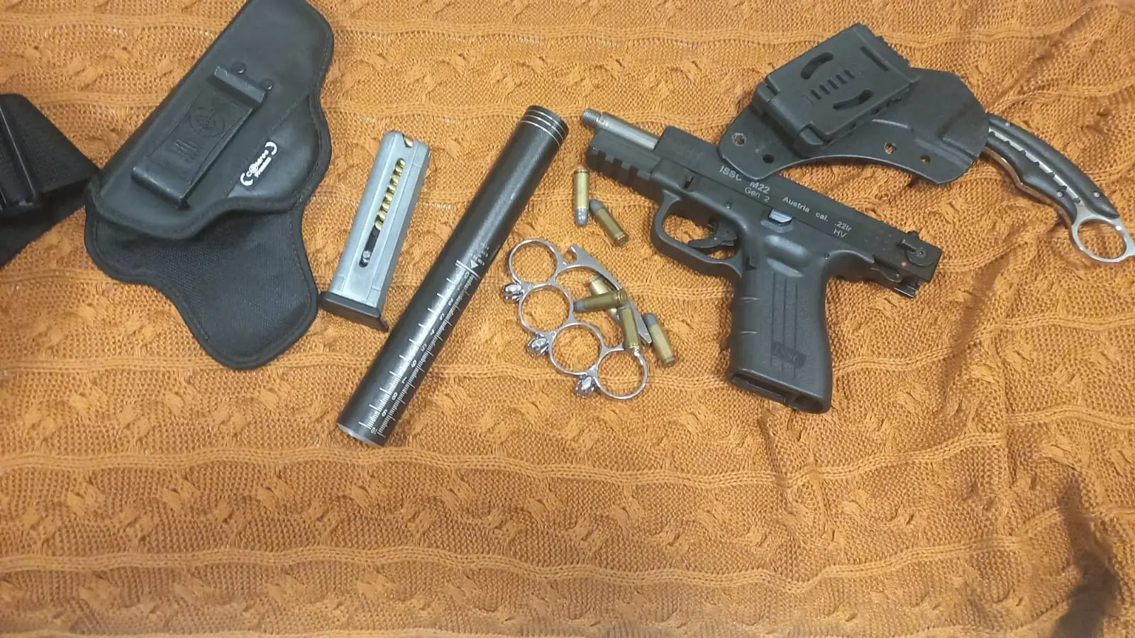 Polícia Civil deflagra operação e prende investigado por estelionato e porte ilegal de arma de fogo em Chapecó