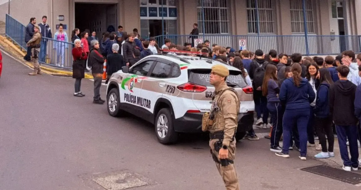 Colégio Marista Frei Rogério realiza simulado de evacuação e combate a incêndio em Joaçaba