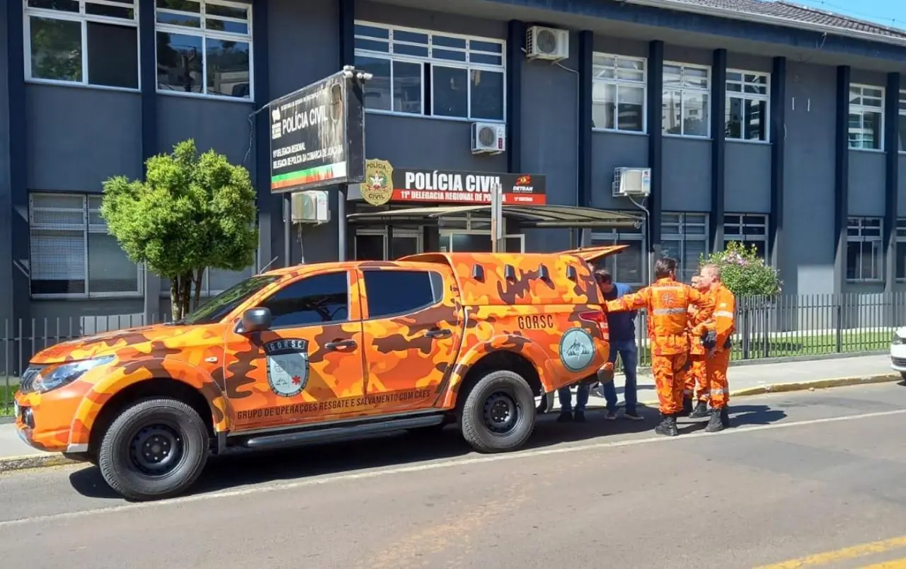 Cães farejadores auxiliam Polícia Civil nas buscas por idoso desaparecido em Joaçaba